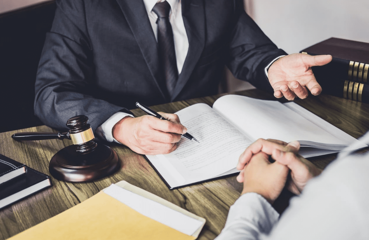 Business Litigation Lawyer