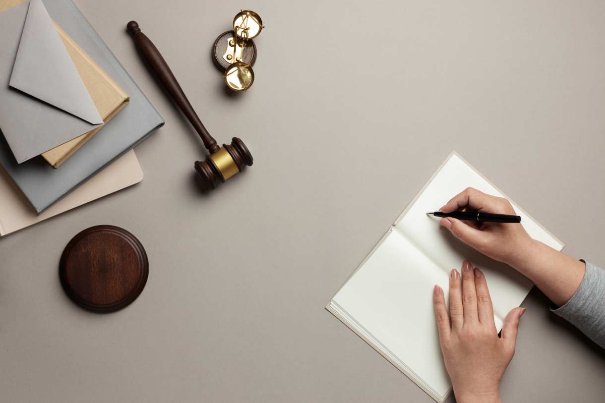 Understanding Legal Fees: How Much Do Lawyers Charge?